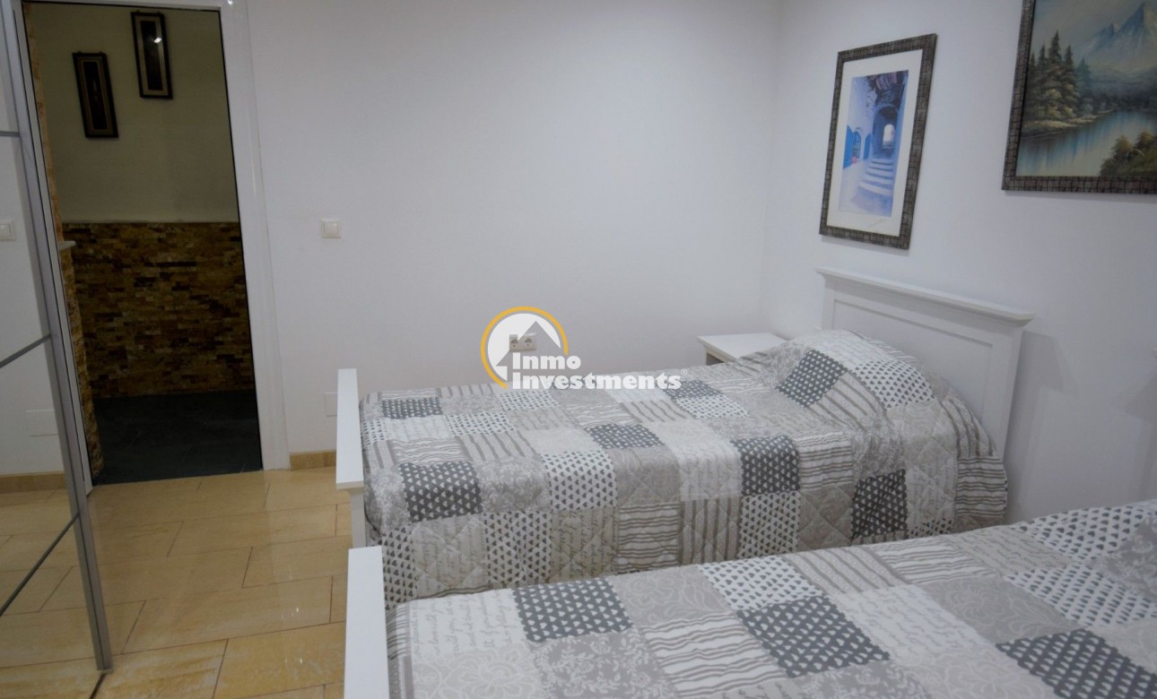 Resale - Villa - Guardamar del Segura - Urbanizaciones