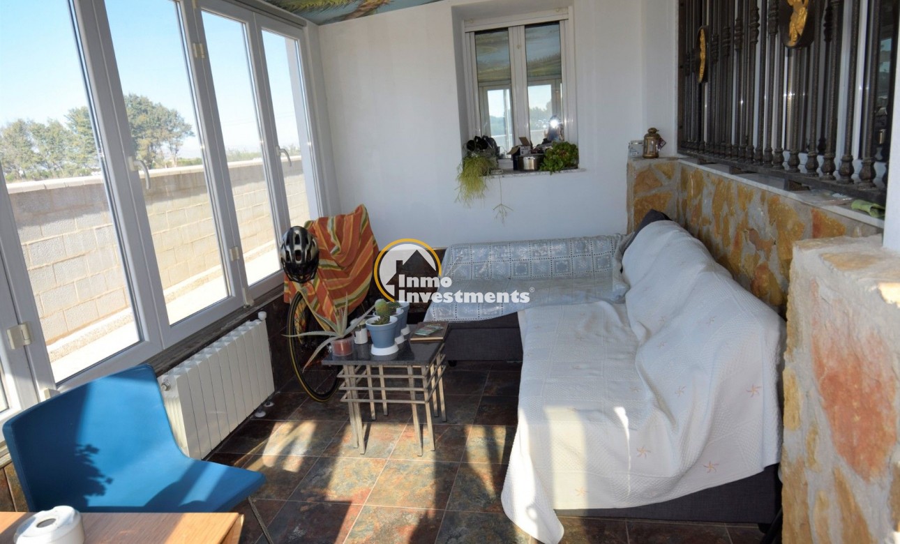 Resale - Villa - Guardamar del Segura - Urbanizaciones