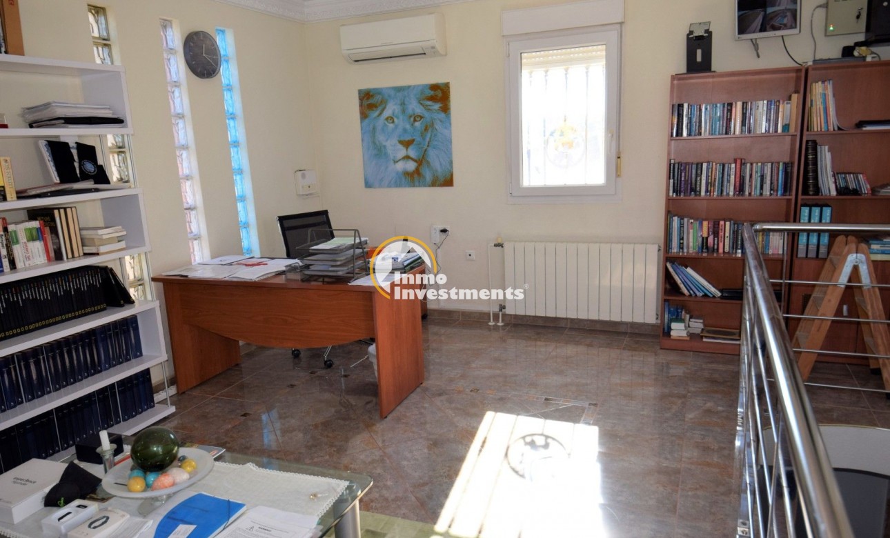 Resale - Villa - Guardamar del Segura - Urbanizaciones
