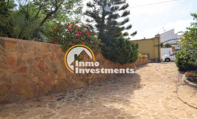 Bestaande bouw - Villa - Torrevieja - Aguas Nuevas