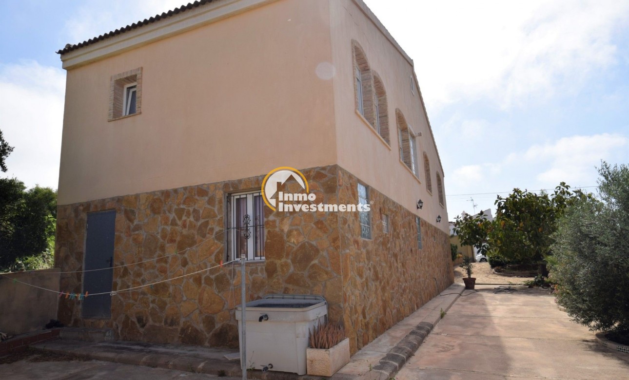 Bestaande bouw - Villa - Torrevieja - Aguas Nuevas
