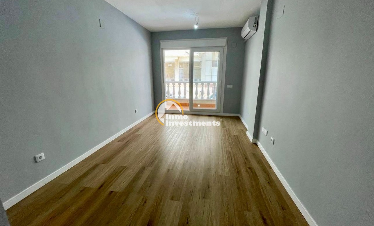 Reventa - Apartamento - Torrevieja - La Mata pueblo