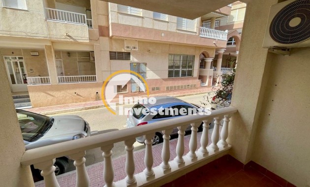 Reventa - Apartamento - Torrevieja - La Mata pueblo