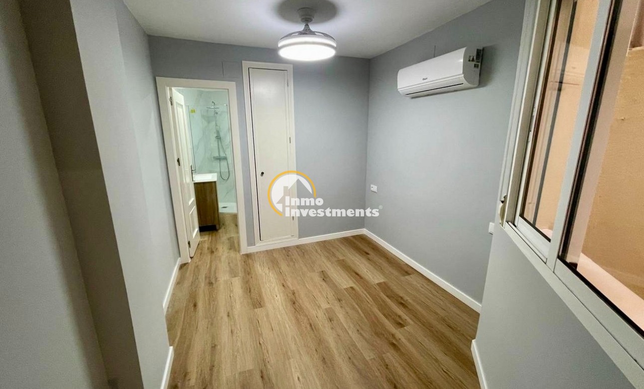 Reventa - Apartamento - Torrevieja - La Mata pueblo