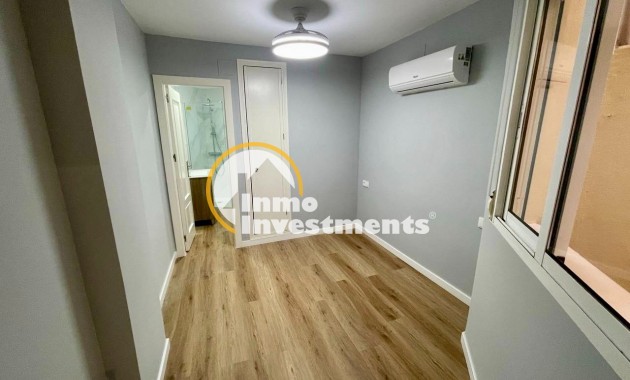 Reventa - Apartamento - Torrevieja - La Mata pueblo