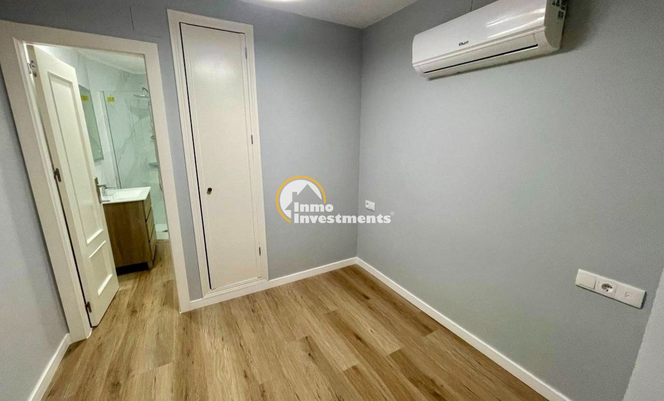 Reventa - Apartamento - Torrevieja - La Mata pueblo