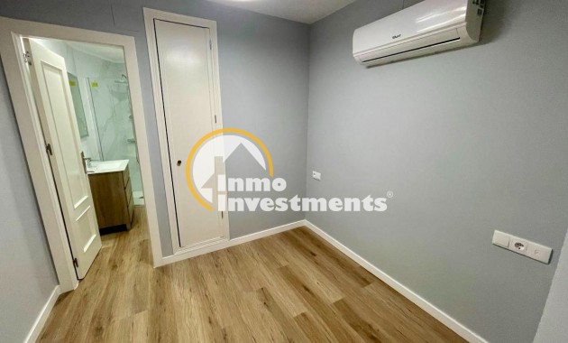 Reventa - Apartamento - Torrevieja - La Mata pueblo