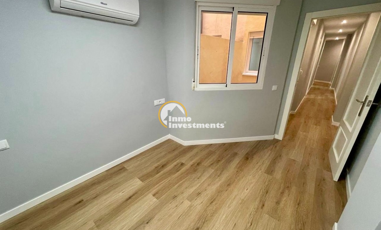 Reventa - Apartamento - Torrevieja - La Mata pueblo