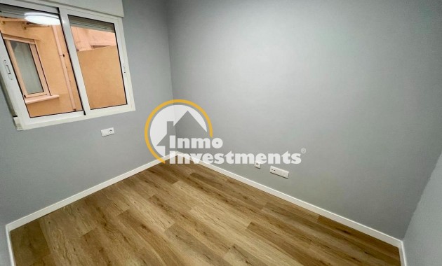 Reventa - Apartamento - Torrevieja - La Mata pueblo