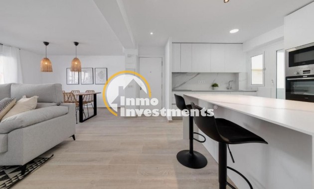 Bestaande bouw - Appartement - Torrevieja - Estacion de autobuses