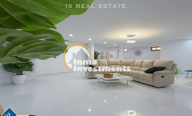 Bestaande bouw - Villa - Orihuela Costa - PAU 26