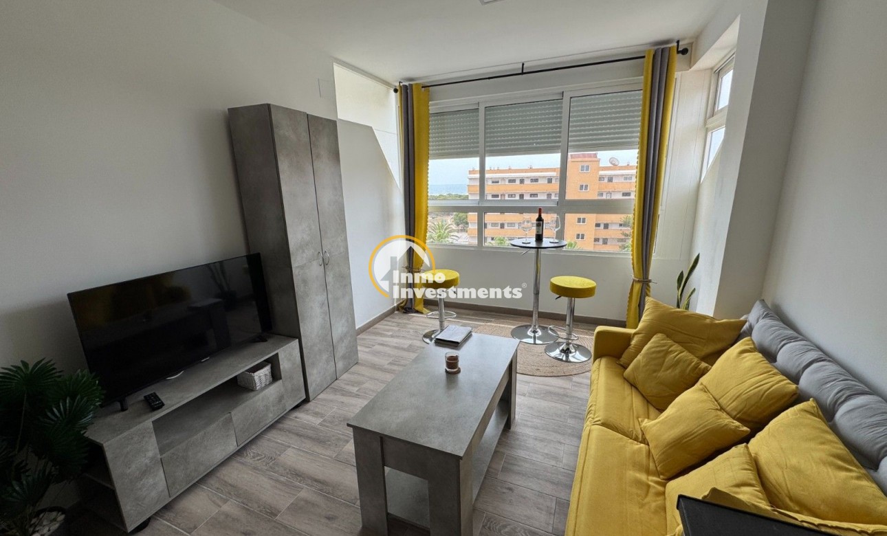 Resale - Apartment - Guardamar del Segura - Urbanizaciones