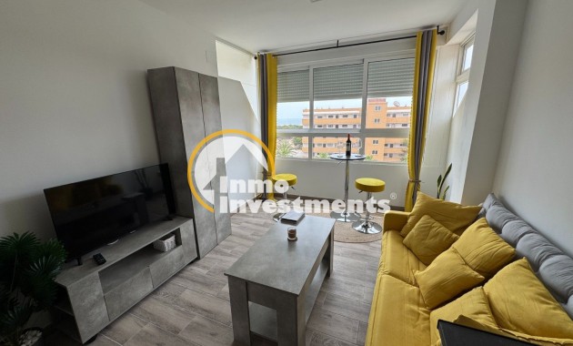 Resale - Apartment - Guardamar del Segura - Urbanizaciones