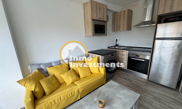 Resale - Apartment - Guardamar del Segura - Urbanizaciones
