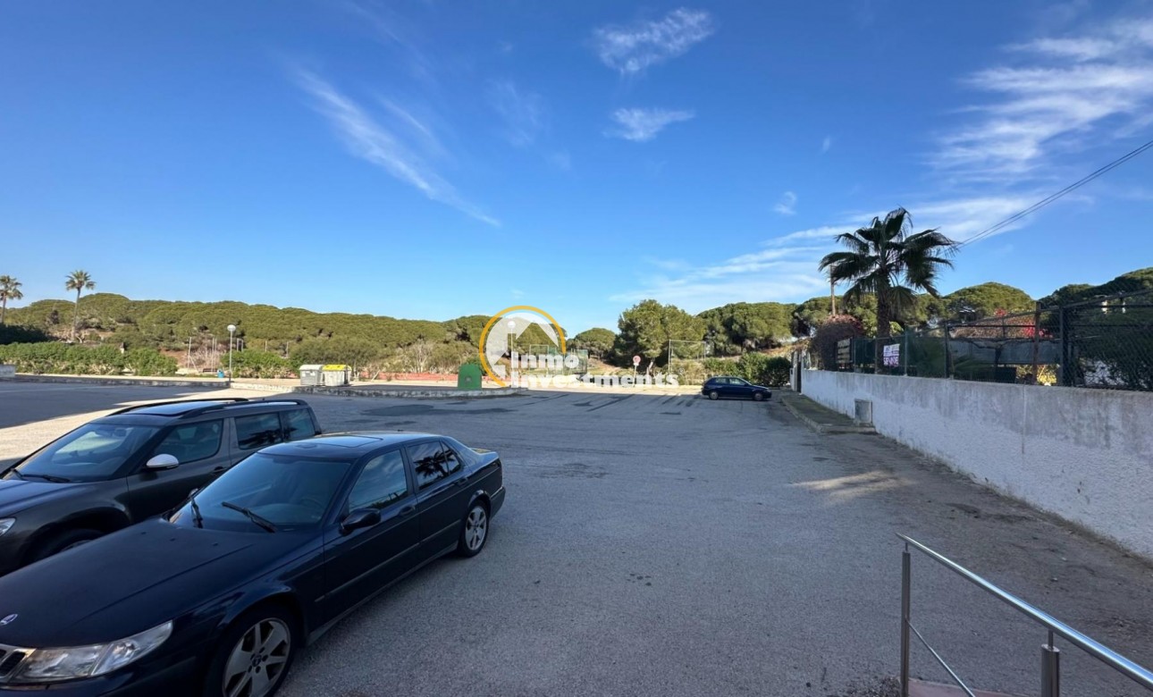 Resale - Apartment - Guardamar del Segura - Urbanizaciones