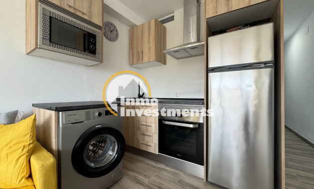 Resale - Apartment - Guardamar del Segura - Urbanizaciones