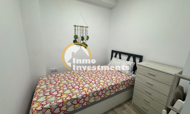 Resale - Apartment - Guardamar del Segura - Urbanizaciones