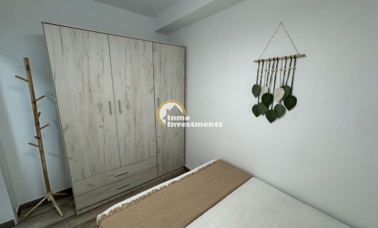 Resale - Apartment - Guardamar del Segura - Urbanizaciones