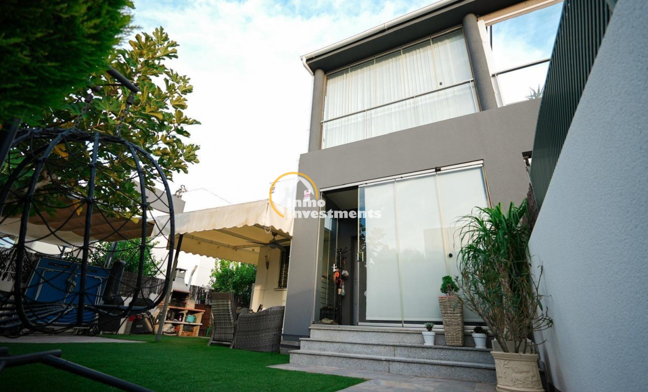 Bestaande bouw - Villa - Torrevieja - Aguas Nuevas