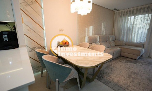 Bestaande bouw - Villa - Torrevieja - Aguas Nuevas
