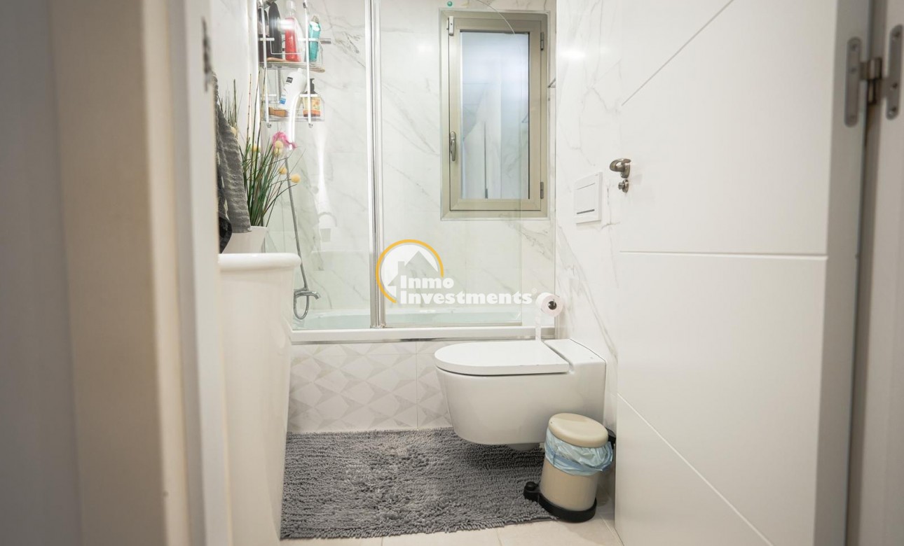 Bestaande bouw - Villa - Torrevieja - Aguas Nuevas