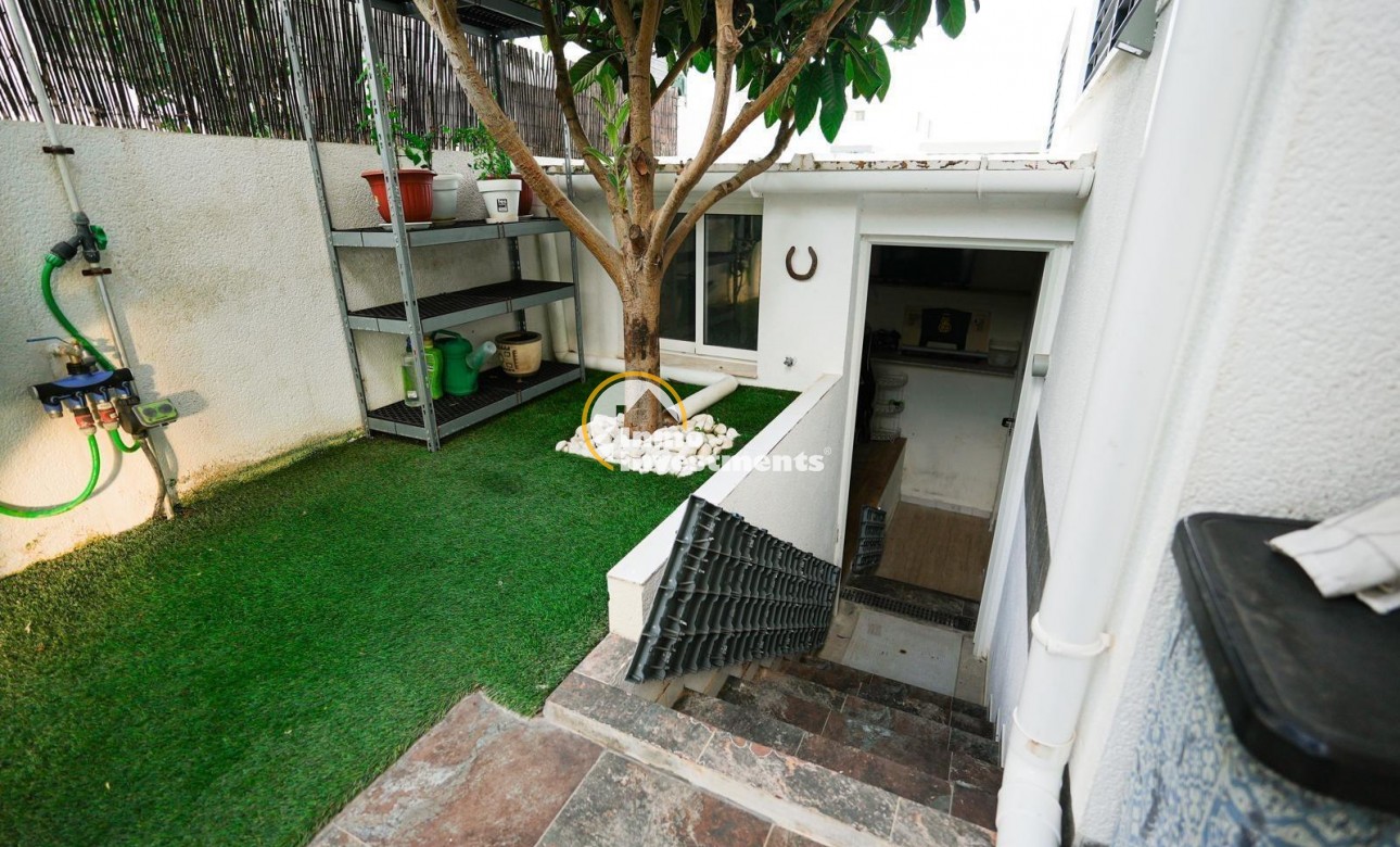 Bestaande bouw - Villa - Torrevieja - Aguas Nuevas