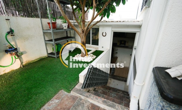 Bestaande bouw - Villa - Torrevieja - Aguas Nuevas