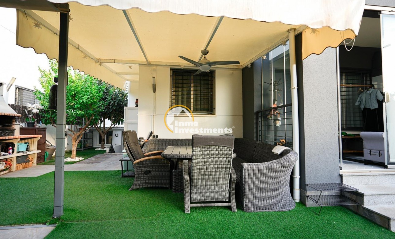 Bestaande bouw - Villa - Torrevieja - Aguas Nuevas