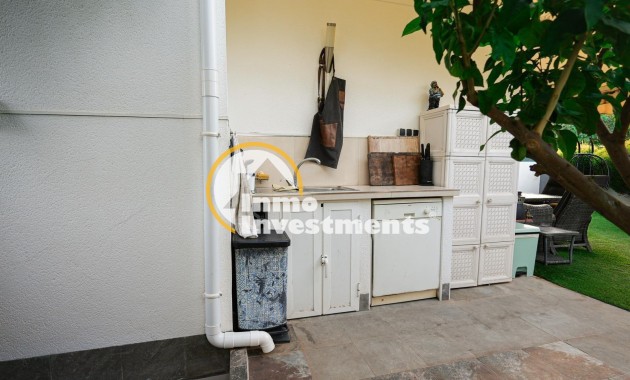 Bestaande bouw - Villa - Torrevieja - Aguas Nuevas
