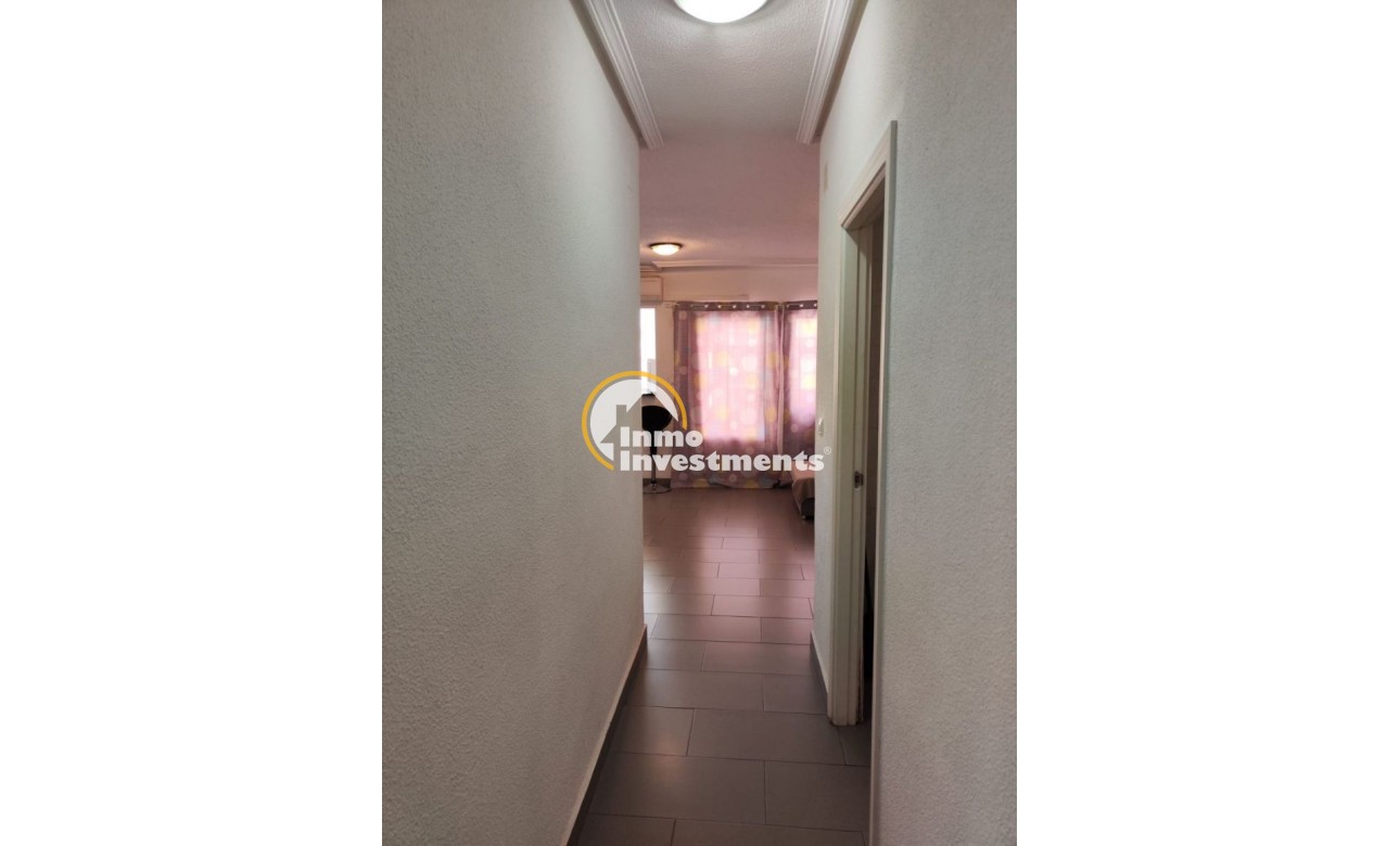 Resale - Apartment - Torrevieja