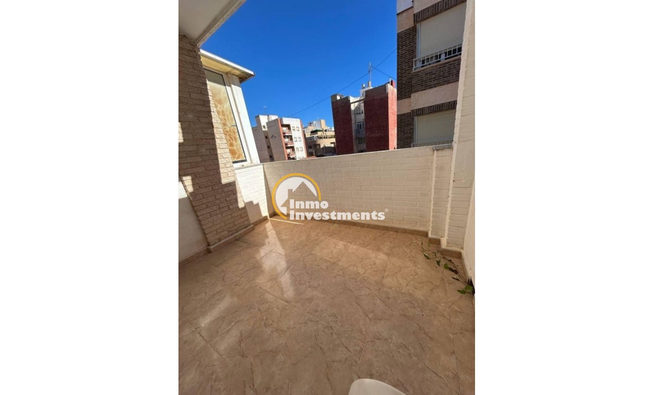 Resale - Apartment - Torrevieja