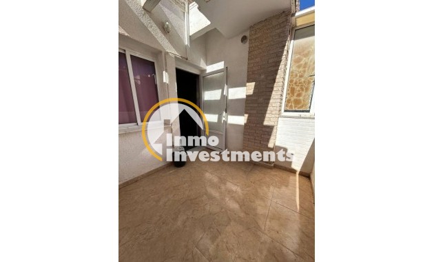 Resale - Apartment - Torrevieja