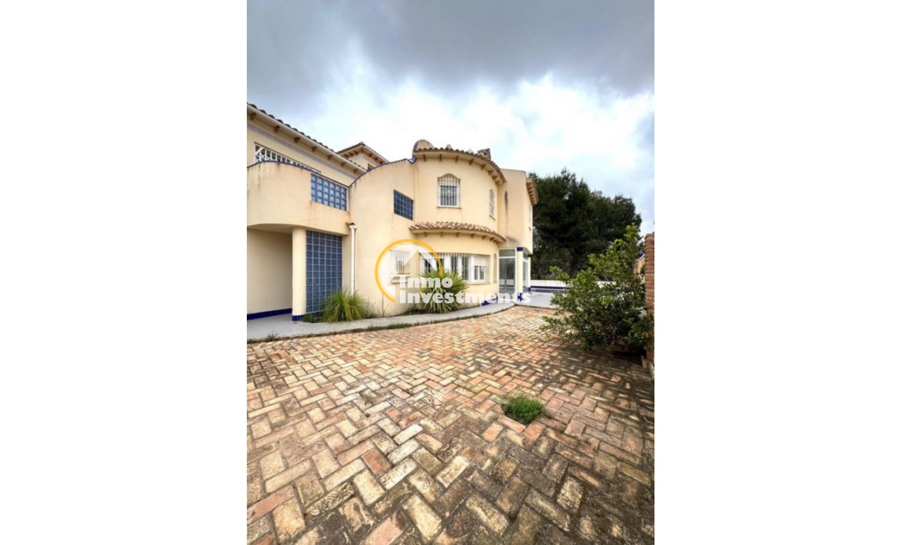 Till salu - Villa - Orihuela Costa - Villamartín-Las Filipinas