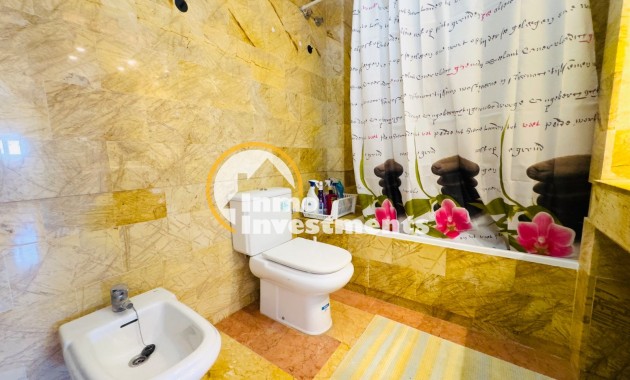 Bestaande bouw - Penthouse - Torrevieja - La Mata pueblo