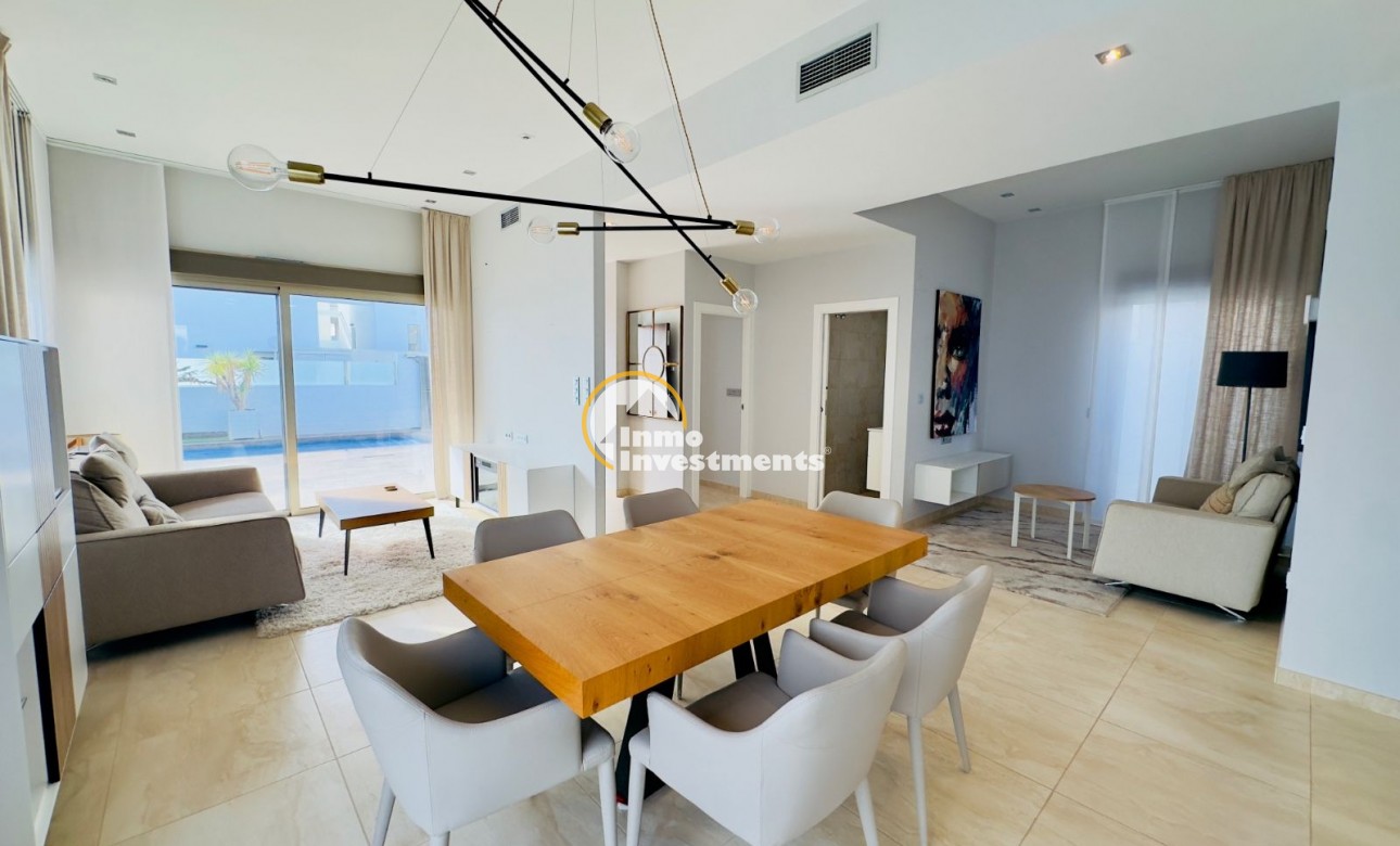Bestaande bouw - Villa - Orihuela Costa - Montezenia