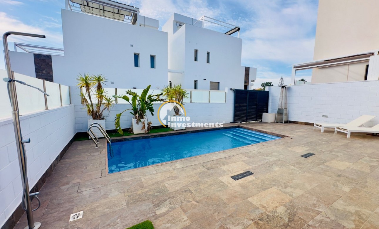 Bestaande bouw - Villa - Orihuela Costa - Montezenia