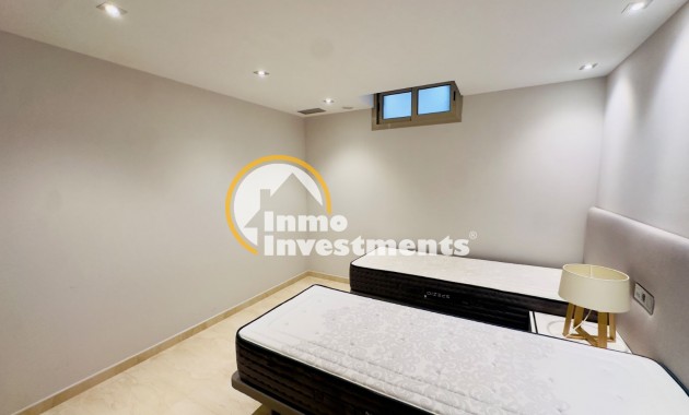 Bestaande bouw - Villa - Orihuela Costa - Montezenia