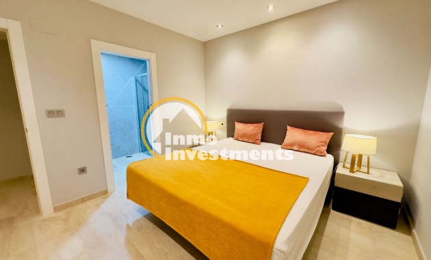 Bestaande bouw - Villa - Orihuela Costa - Montezenia