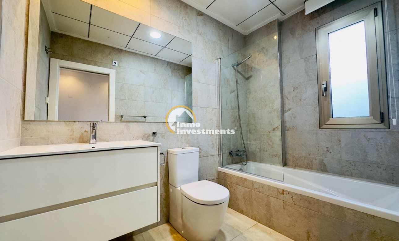 Bestaande bouw - Villa - Orihuela Costa - Montezenia