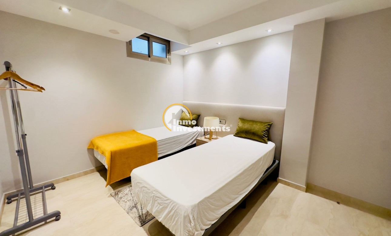 Bestaande bouw - Villa - Orihuela Costa - Montezenia