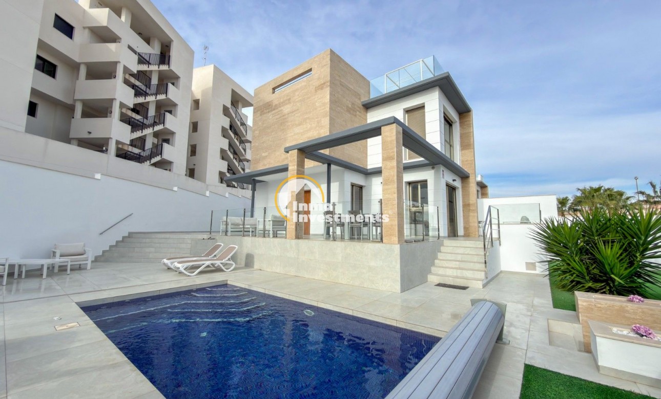 Bestaande bouw - Villa - Orihuela Costa - Lomas De Campoamor-las Ramblas