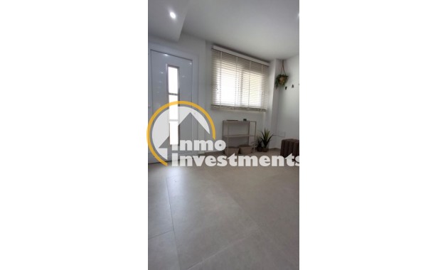 Bestaande bouw - Appartement - Torrevieja - Acequion