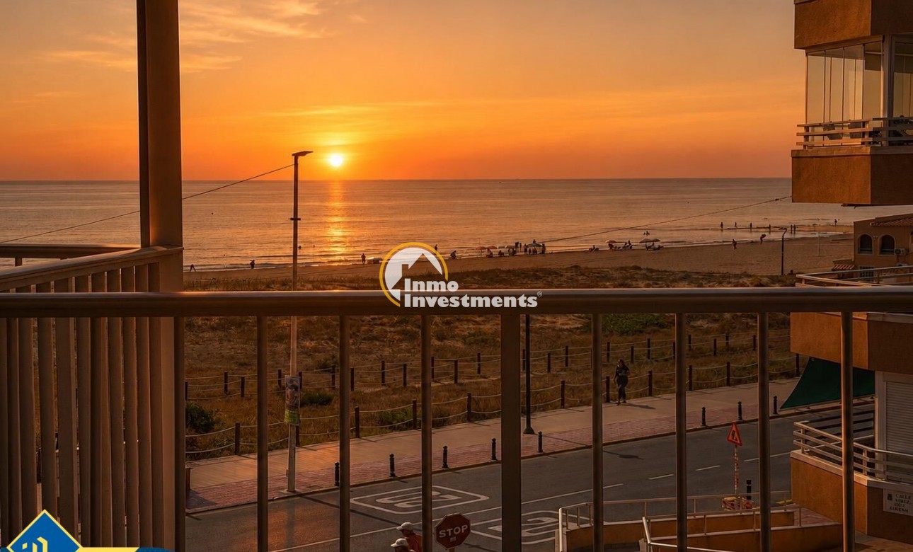 Resale - Apartment - Torrevieja - La Mata
