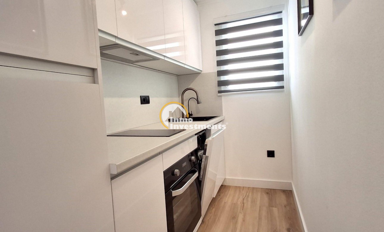 Bestaande bouw - Appartement - Torrevieja - Estacion de autobuses