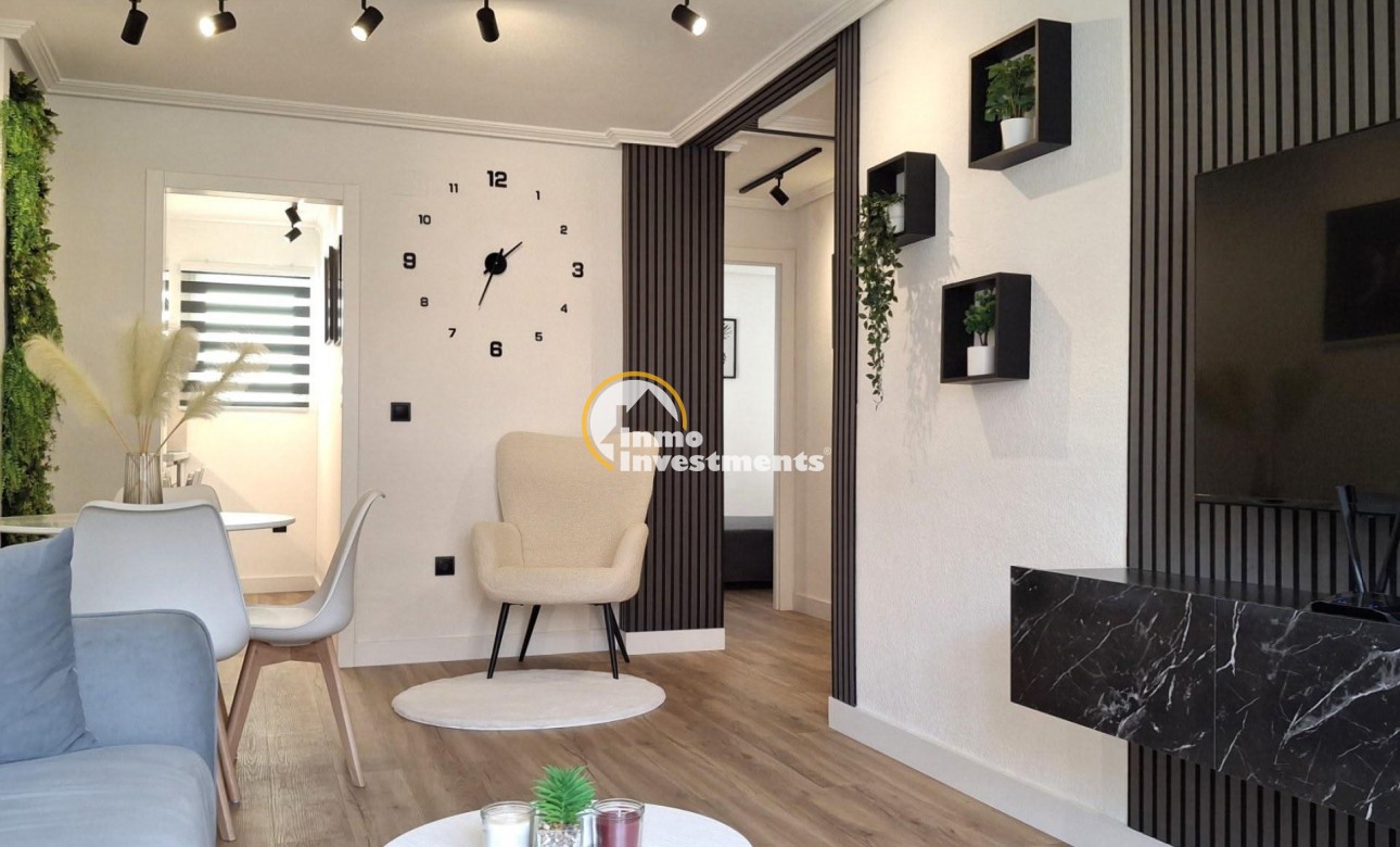Bestaande bouw - Appartement - Torrevieja - Estacion de autobuses