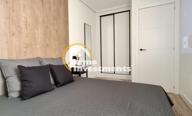 Bestaande bouw - Appartement - Torrevieja - Estacion de autobuses
