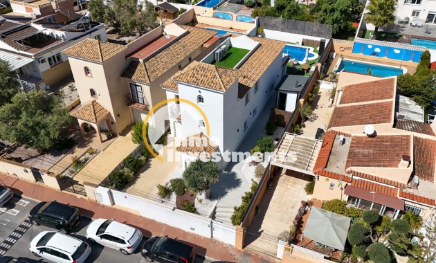 Bestaande bouw - Villa - Torrevieja - La Siesta
