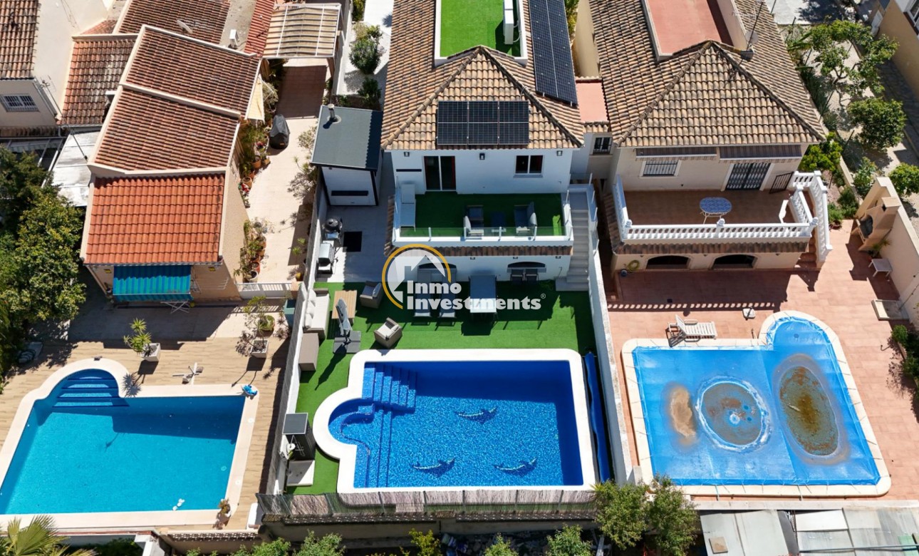 Bestaande bouw - Villa - Torrevieja - La Siesta