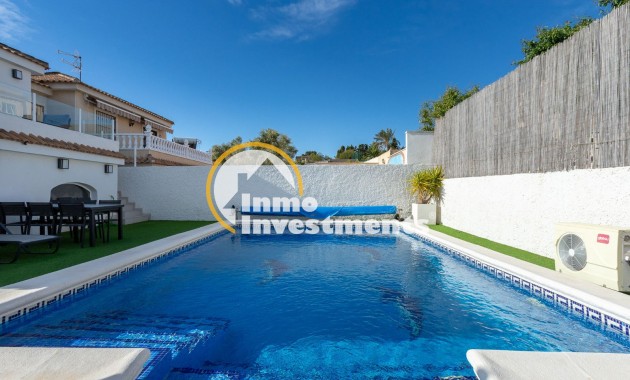 Bestaande bouw - Villa - Torrevieja - La Siesta