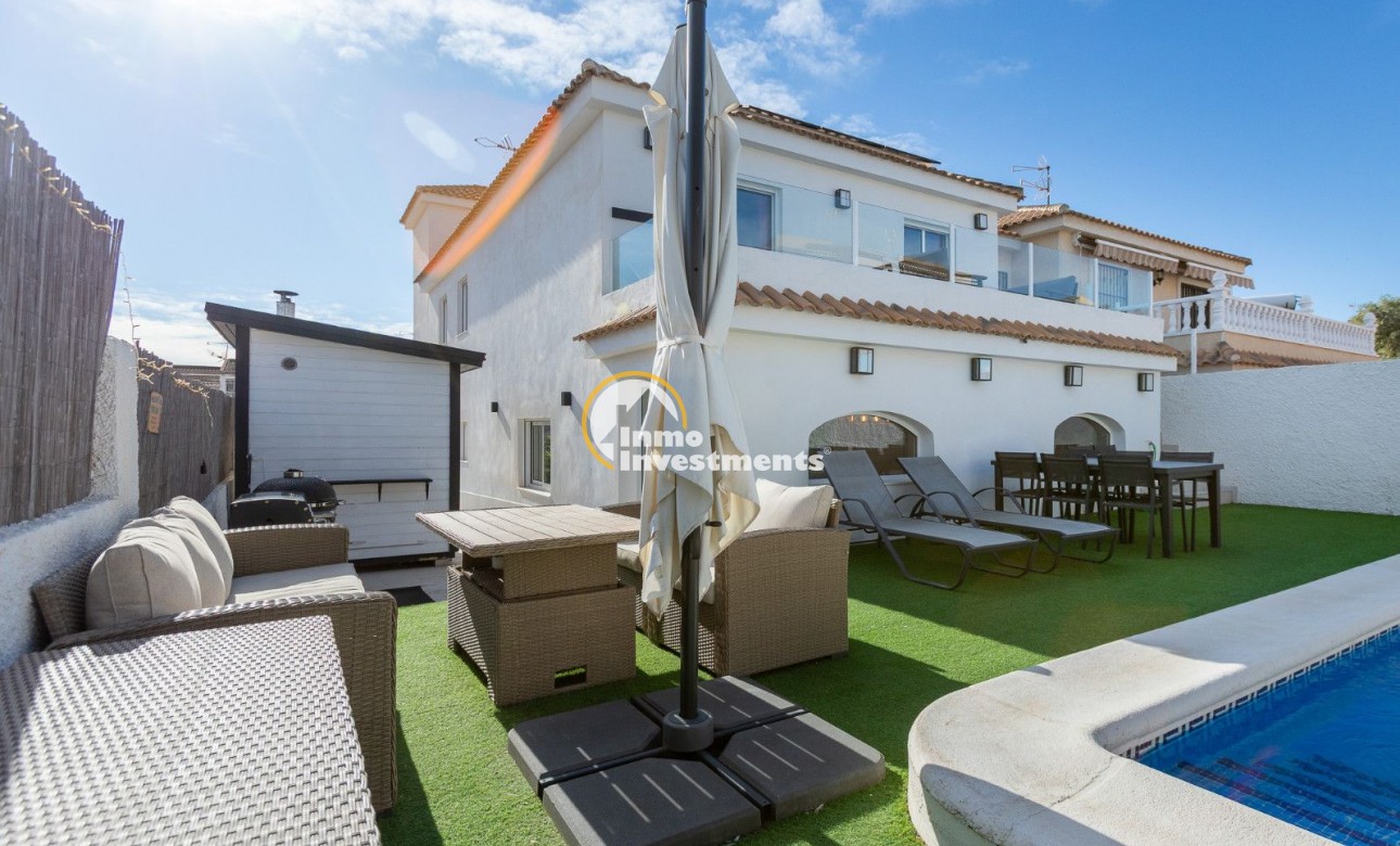 Bestaande bouw - Villa - Torrevieja - La Siesta